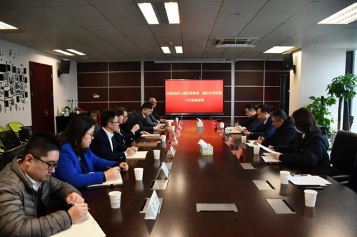 杭州市上城區(qū)委常委、副區(qū)長何亦星一行來浙江化工調(diào)研指導(dǎo)